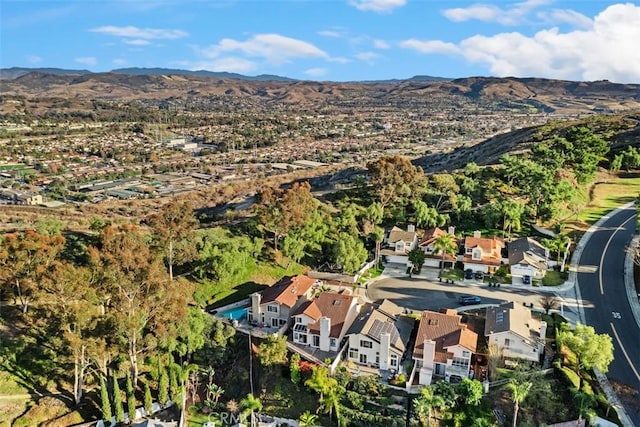 bird's eye view featuring a mountain view