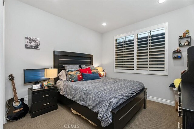 bedroom with carpet