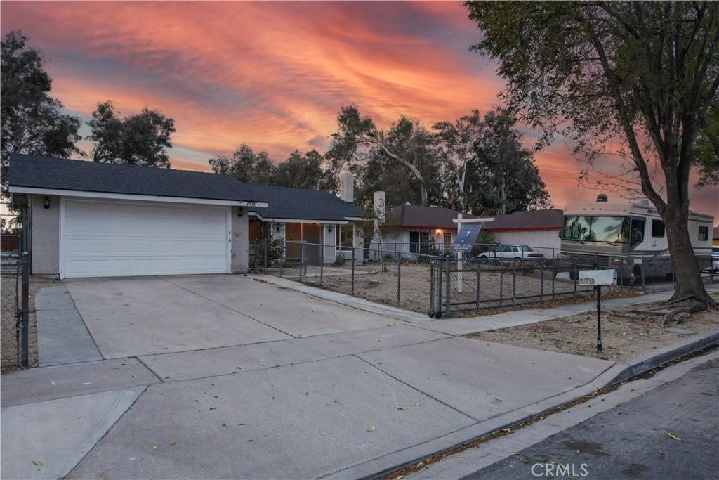 ranch-style house with a garage