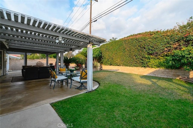 view of yard featuring a patio and a pergola