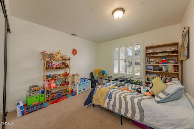 bedroom featuring carpet floors