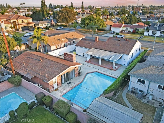 view of aerial view at dusk