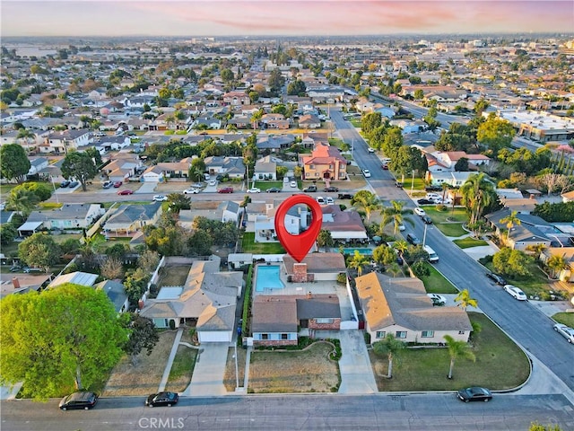 view of aerial view at dusk