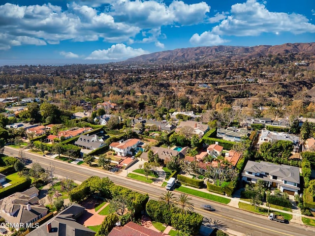 bird's eye view featuring a mountain view