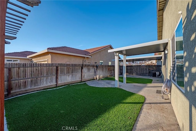 view of yard with a patio