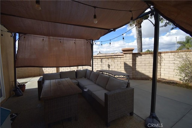 view of patio with outdoor lounge area