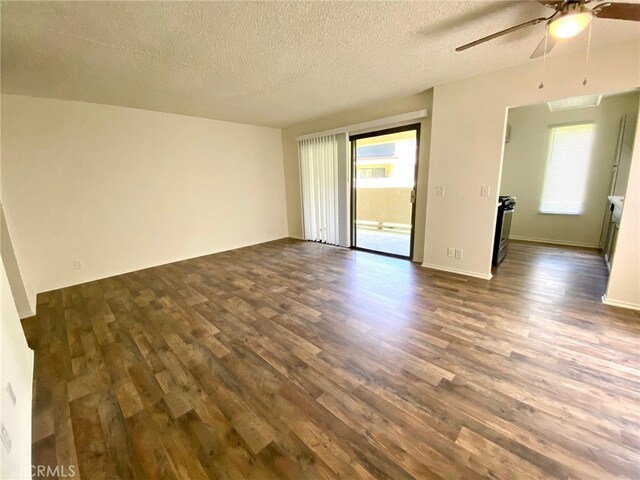 2554 Olive Dr Unit 87, Palmdale, CA 93550 - photo 4