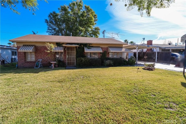 view of front of property with a front yard