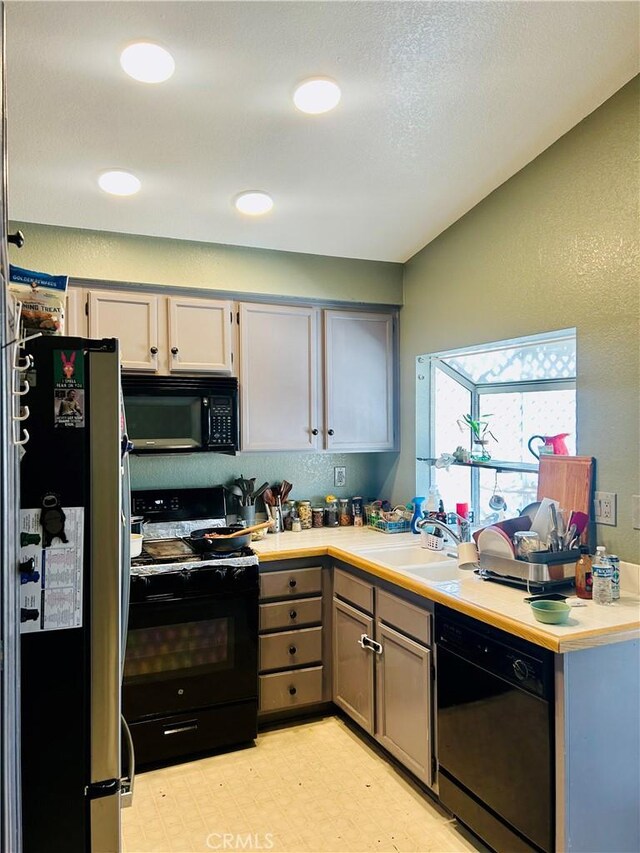 12418 Highgate Ave, Victorville, CA 92395 - photo 4