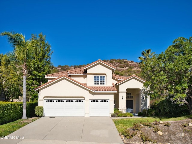 view of mediterranean / spanish-style home