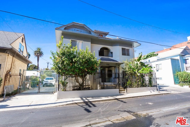 view of front of home