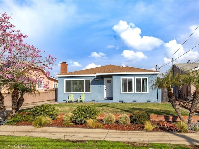 view of front of house featuring a front yard