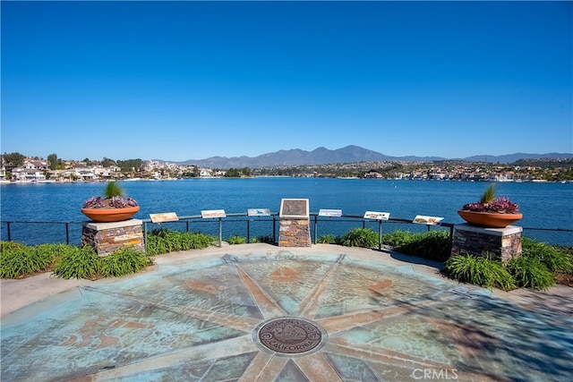 view of water feature featuring a mountain view