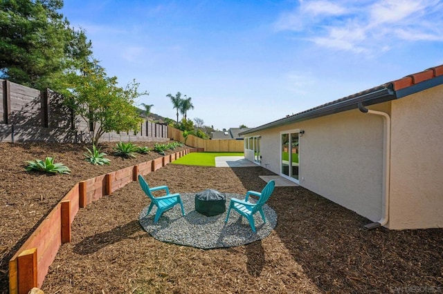 view of yard with a patio area