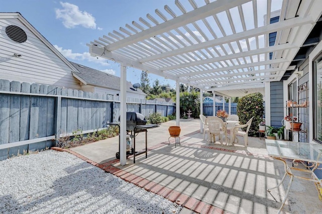 view of patio featuring a pergola