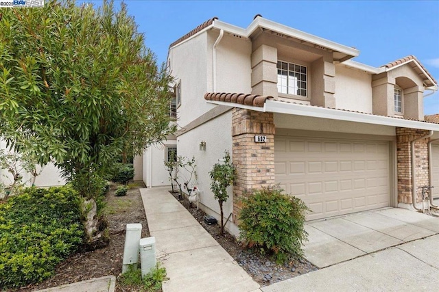 view of front facade with a garage