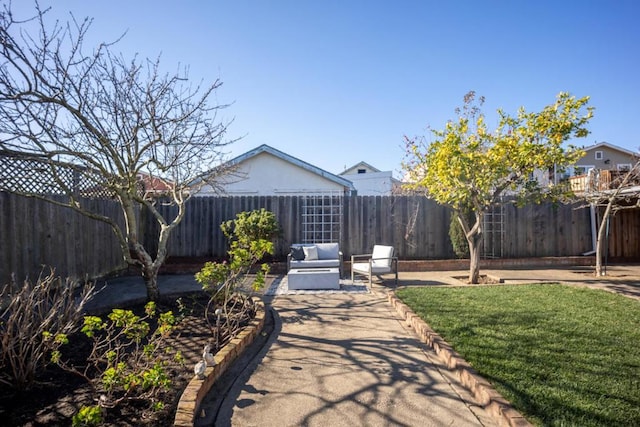 view of yard with a patio area