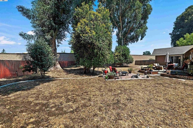 view of yard featuring a patio