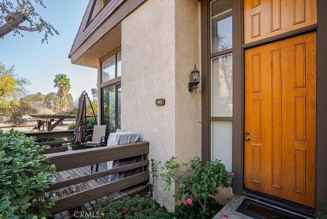 view of entrance to property