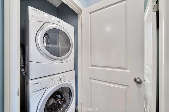 60 Peony, Irvine, CA 92618 - laundry area with stacked washer / drying machine