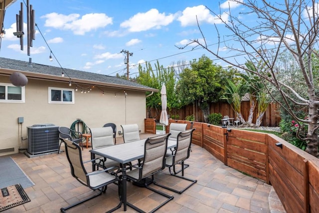 view of patio featuring cooling unit