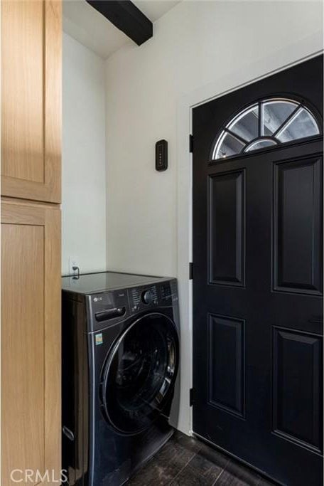 laundry room with washer / clothes dryer