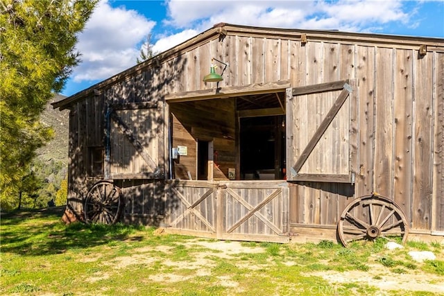 view of outbuilding