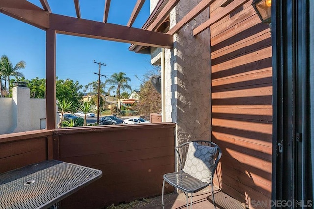 exterior space featuring a balcony