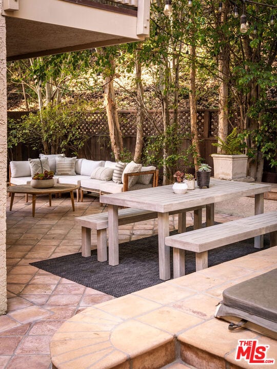 view of patio with outdoor lounge area