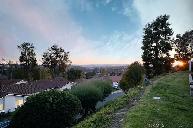 view of aerial view at dusk