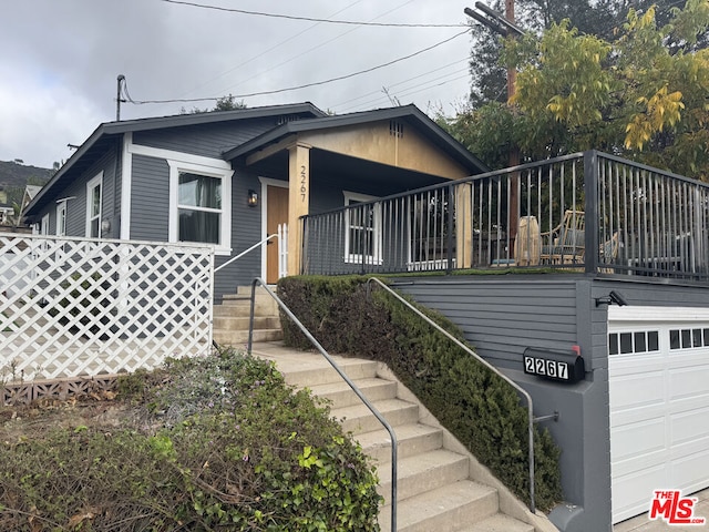 view of front of house with a garage