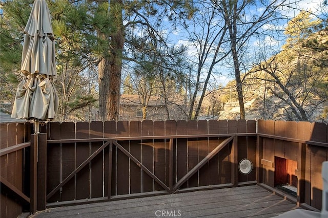 deck featuring fence