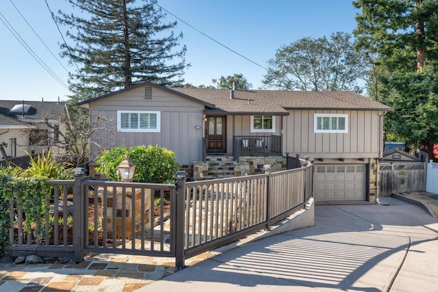 view of front of house featuring a garage