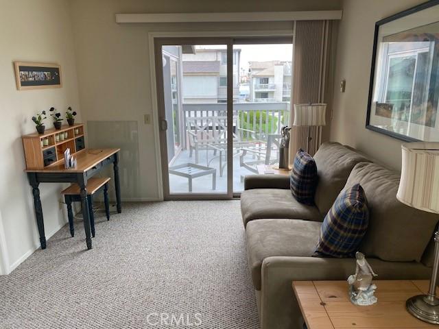 living room with carpet