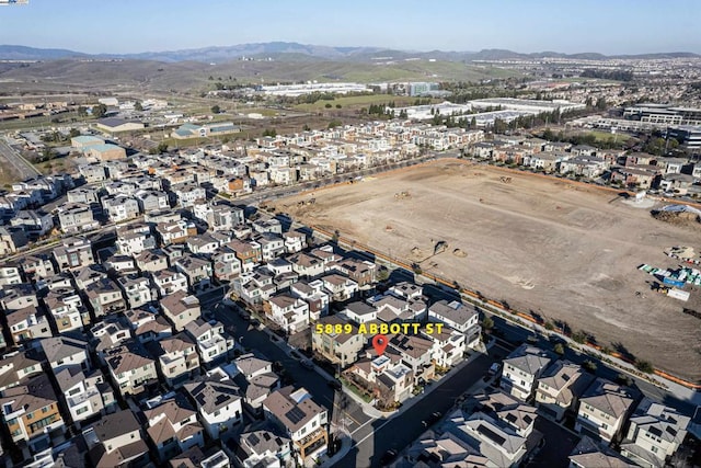 bird's eye view with a mountain view