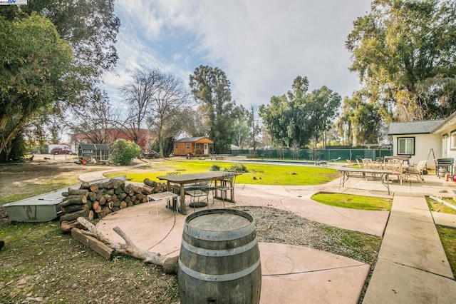 view of yard with a patio