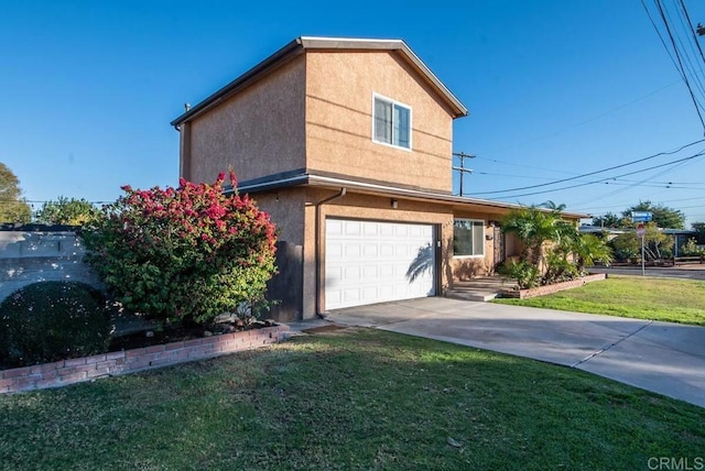 view of front facade featuring a garage and a front yard