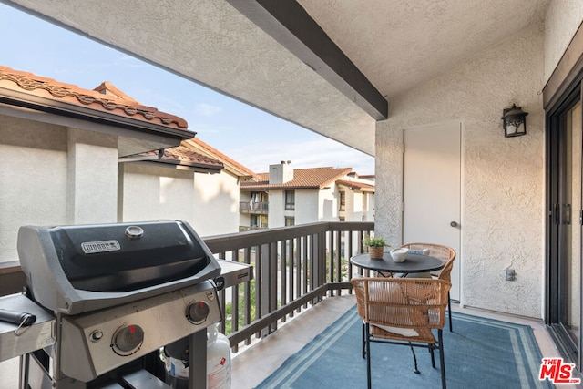 balcony with a grill