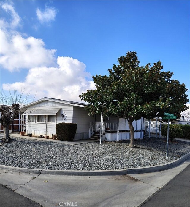 view of manufactured / mobile home