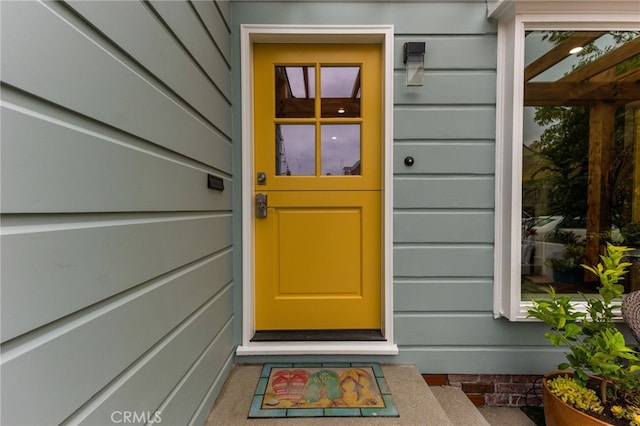 view of property entrance