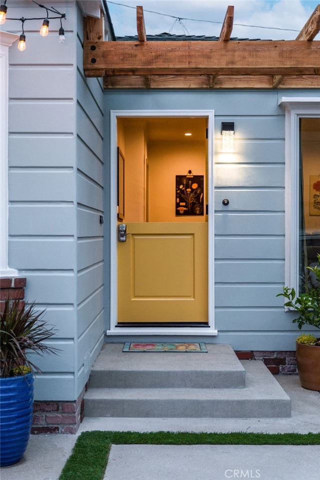 view of property entrance