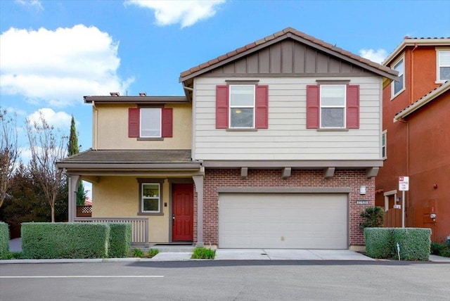 view of front of house featuring a garage