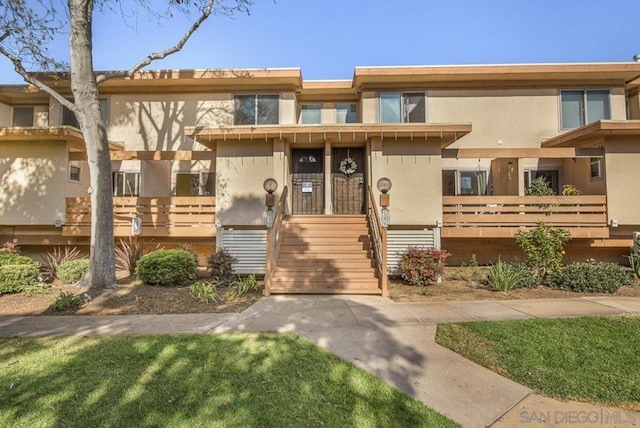 view of townhome / multi-family property