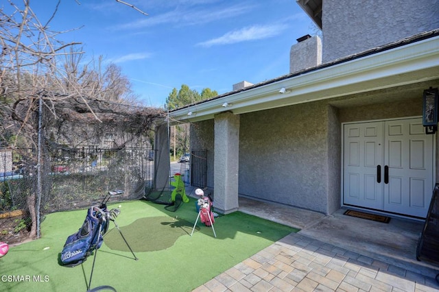 view of yard featuring a patio