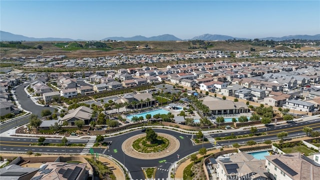 bird's eye view featuring a residential view and a mountain view