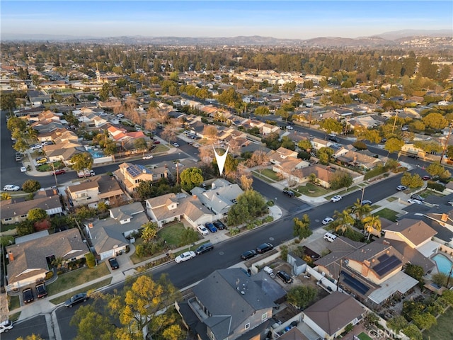 bird's eye view featuring a mountain view