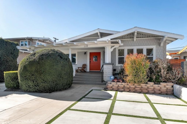 craftsman-style home with a porch