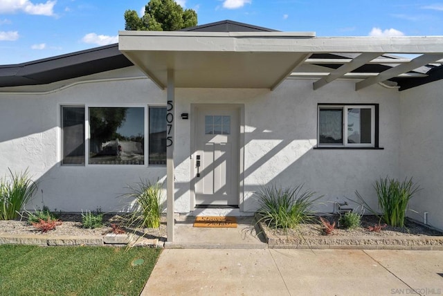 view of property entrance