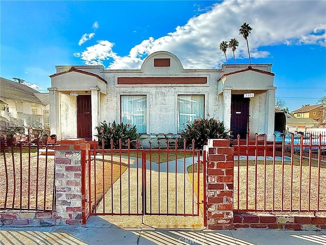 view of front of house