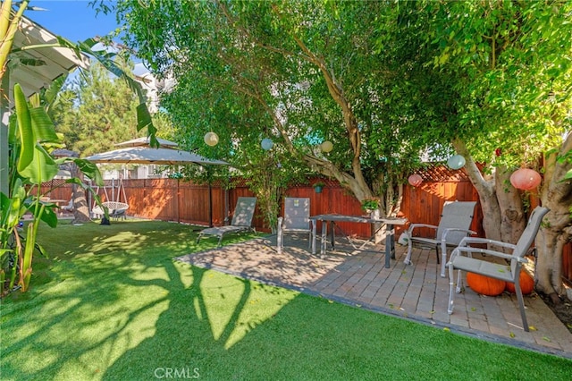 view of yard with a patio